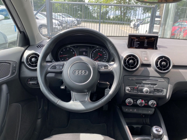 Audi A1 1.0 TFSI Ultra Klima Licht+Sicht SHZ PDC BT
