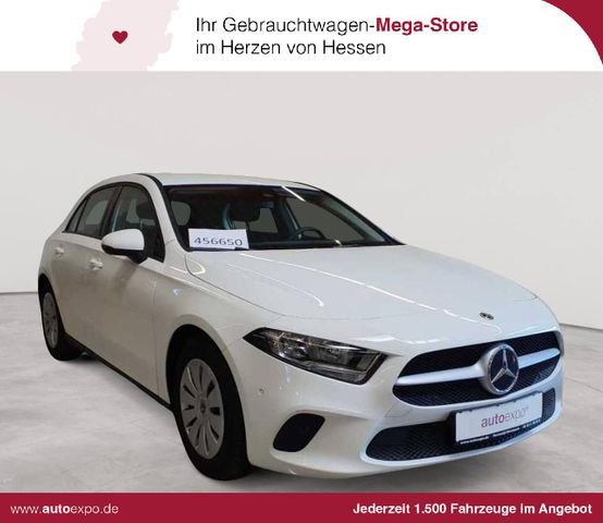 Mercedes-Benz A 180 d 7G-DCT NAVI PDC KAM  