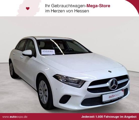 Mercedes-Benz A 180 d 7G-DCT NAVI PDC KAM  