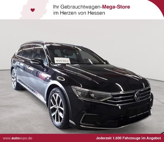 VW Passat Variant Hybrid GTE PANO MATRIX  