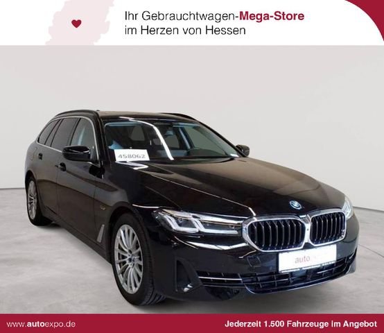 BMW 520e Touring Aut. Intelgral Pano AHK  