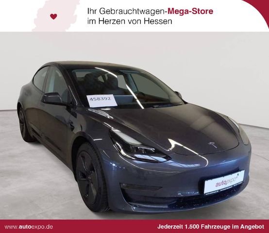 TESLA Model 3 Langstreckenbatt. Allradantrieb  