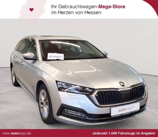 Skoda Octavia Combi First Edition LED NAV PANO  