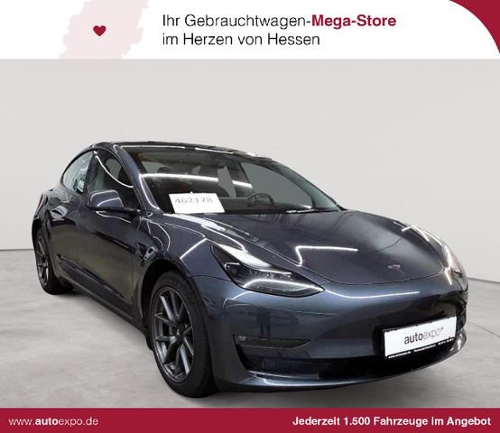 TESLA Model 3 Langstreckenbatt. Allradantrieb  