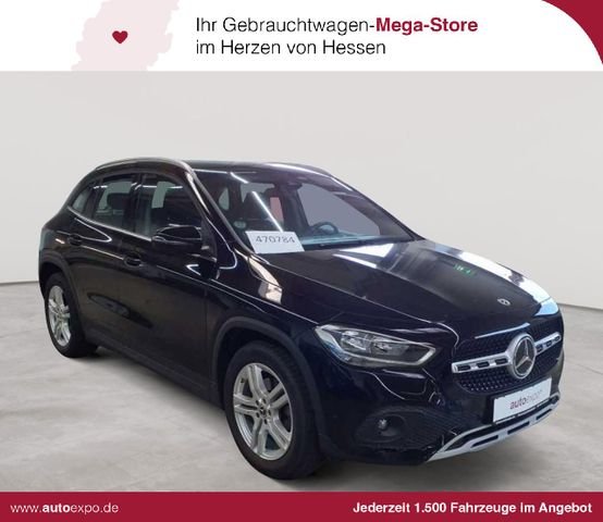 Mercedes-Benz GLA 200 7G-DCT Style NAVI PDC SHZ  