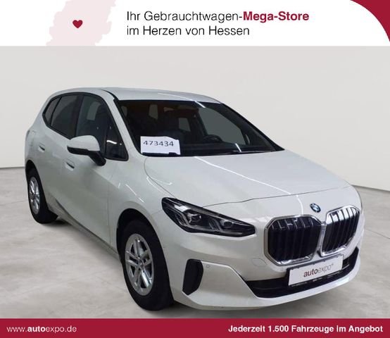 BMW 218d Active Tourer Aut. NAVI LED PDC KAM  