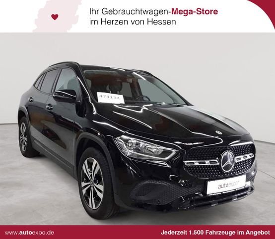 Mercedes-Benz GLA 200 4M-Progressive AHK PANO BusiP  