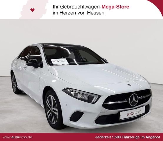 Mercedes-Benz A 250 e-Progressive BusiP Pano LED MBUX  