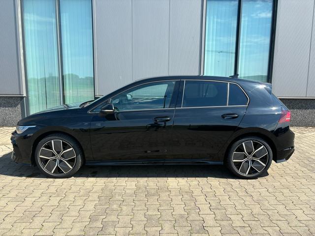 VW Golf Limited 1.5 TSI 115PS, Metallic, 17" Alu...
