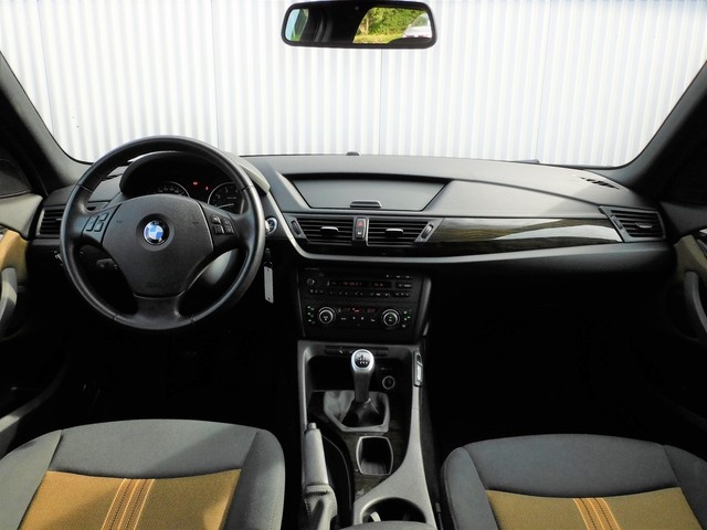 BMW X1 sDrive18i XENON+PANORAMA+TEMPOMAT Klima PDC